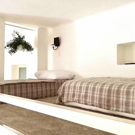 Quiet, Spacious And New 72m2 Old Town - Perfect For 4-6 شقة *