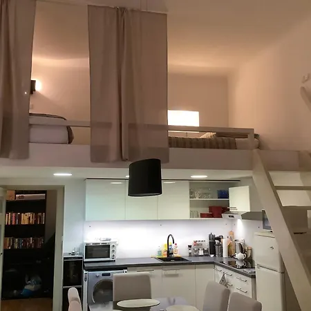 Quiet, Spacious And New 72m2 Old Town - Perfect For 4-6 براغ
