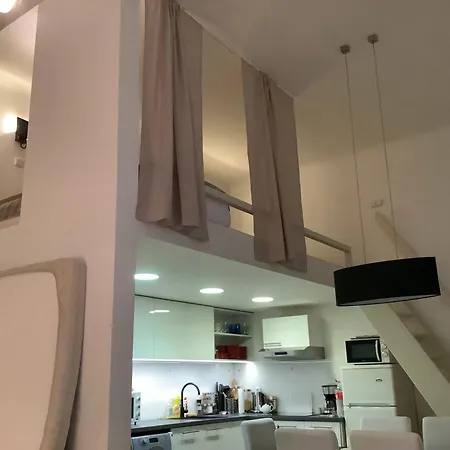 Quiet, Spacious And New 72m2 Old Town - Perfect For 4-6 شقة *