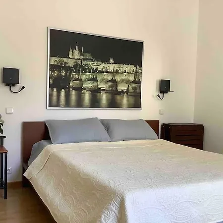 Quiet, Spacious And New 72m2 Old Town - Perfect For 4-6 * براغ